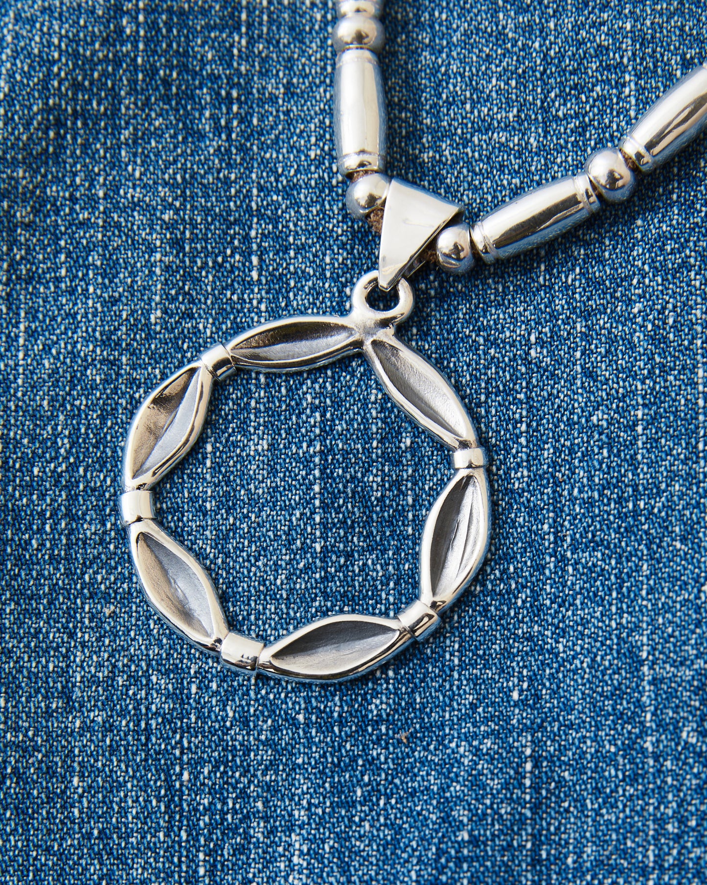 Larry Smith Silver Bamboo Circular Pendant NL-0167