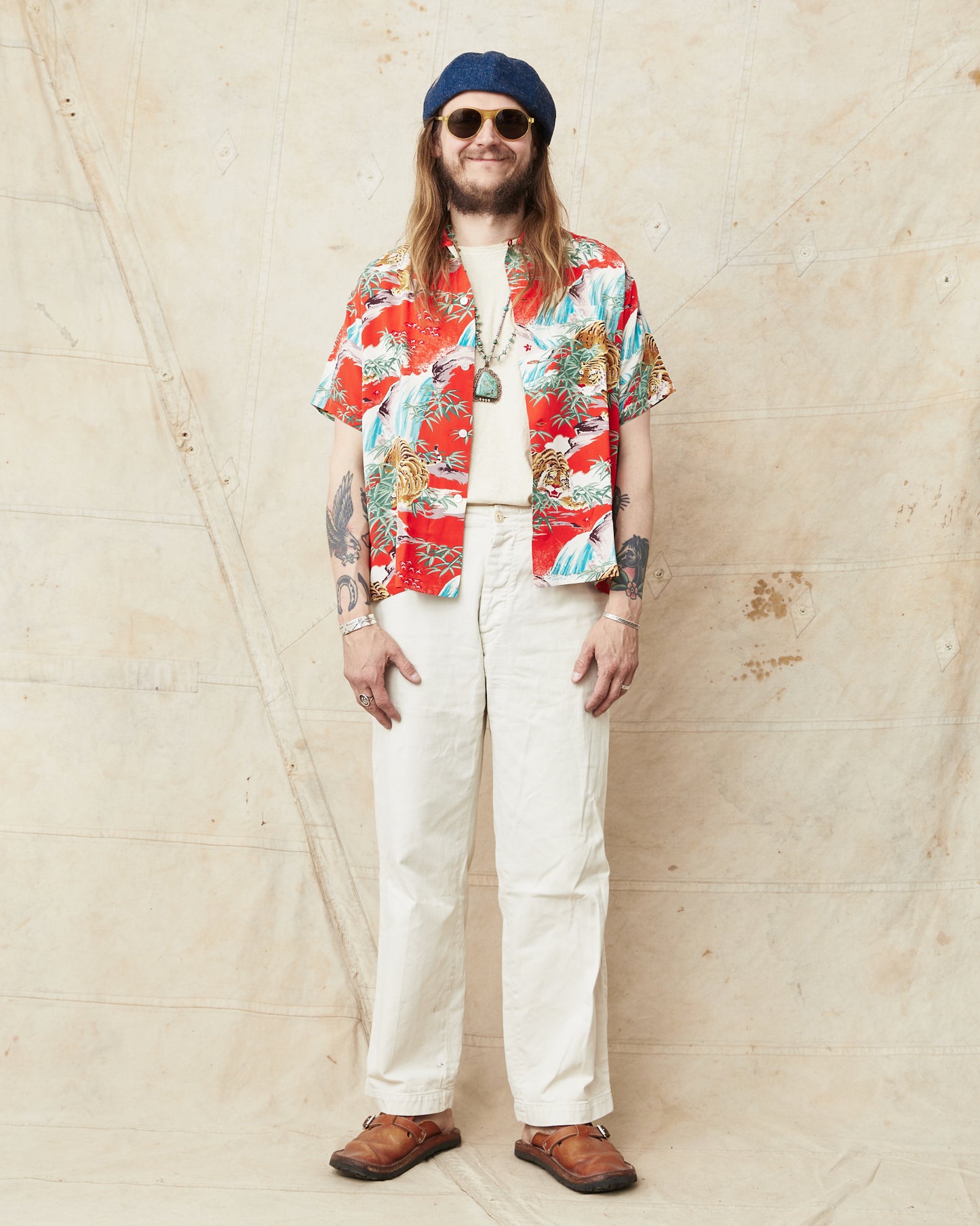 Sun Surf SS39478 Rayon Hawaiian Shirt "Sasa Tora" Special Edition
