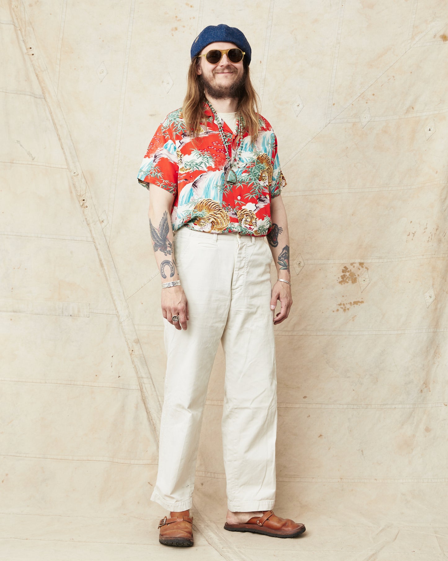 Sun Surf SS39478 Rayon Hawaiian Shirt "Sasa Tora" Special Edition