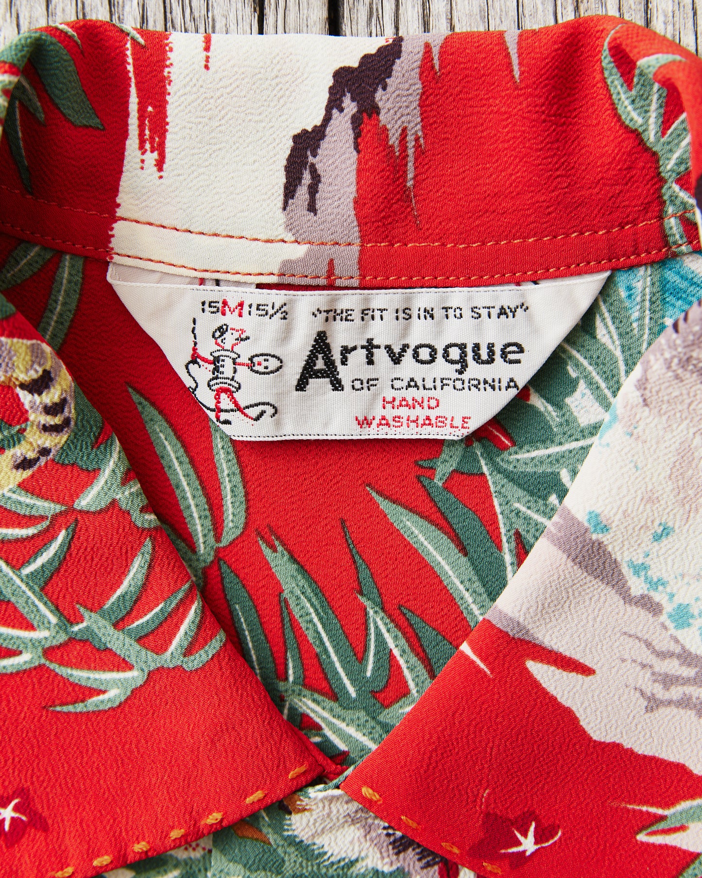 Sun Surf SS39478 Rayon Hawaiian Shirt "Sasa Tora" Special Edition