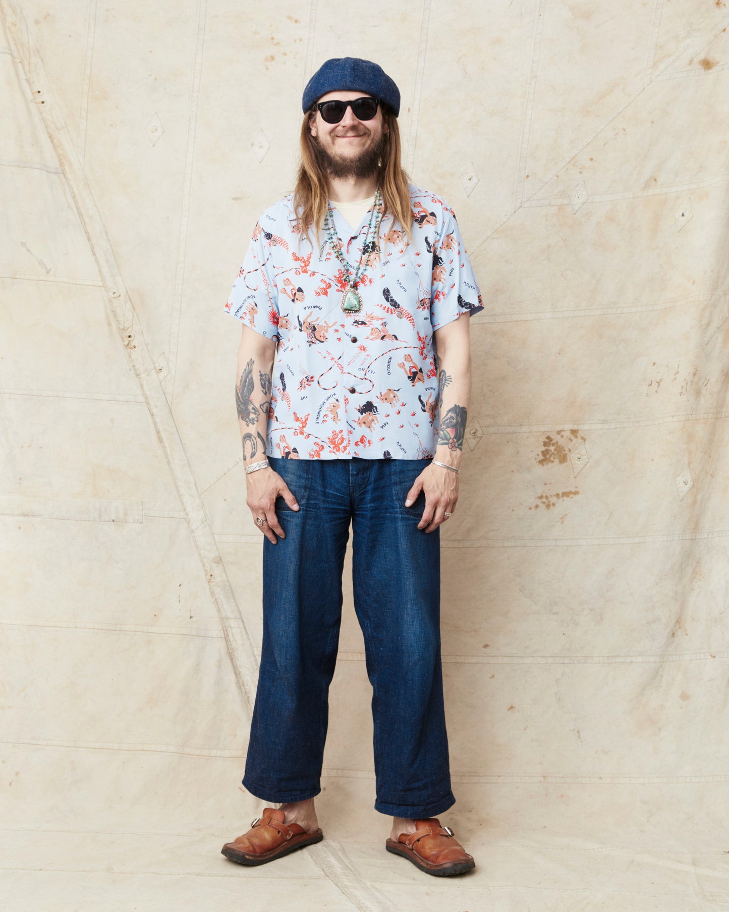 Sun Surf SS39420 Rayon Hawaiian Shirt "Paniola Town"