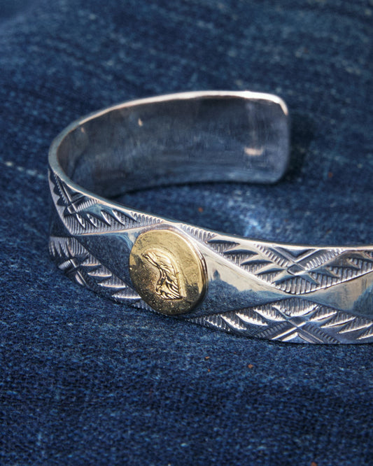 Larry Smith BR-0120 Eagle Head Rug Pattern 18K Gold Accent Silver Bracelet