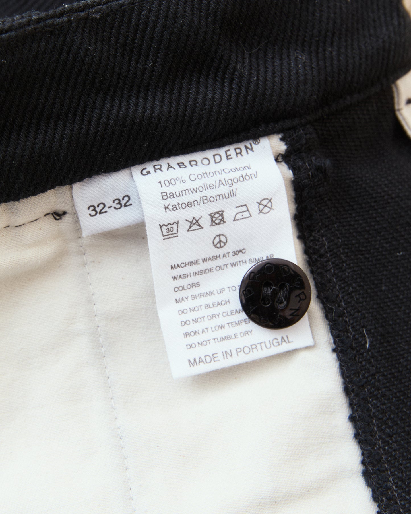 Gråbrodern Eke Pleat Relaxed Chino Italian Black Twill Light Rinse