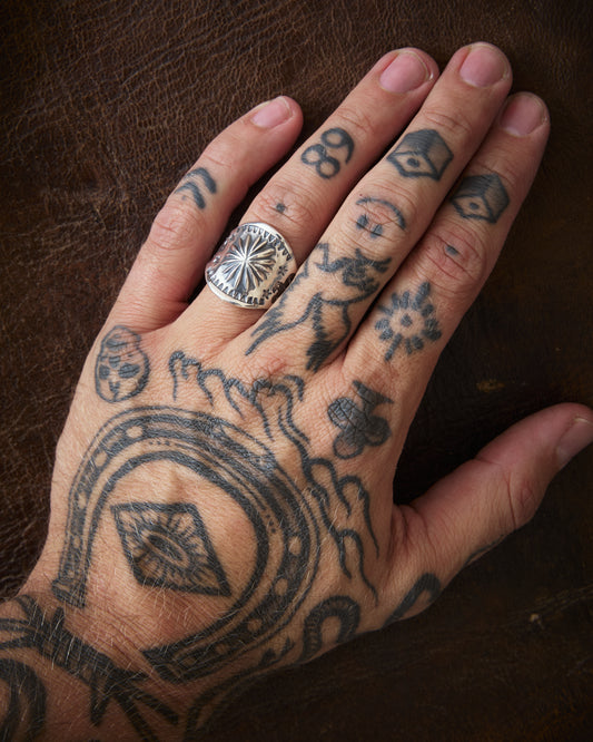 Larry Smith Oyster Ring Repousse RG-0083