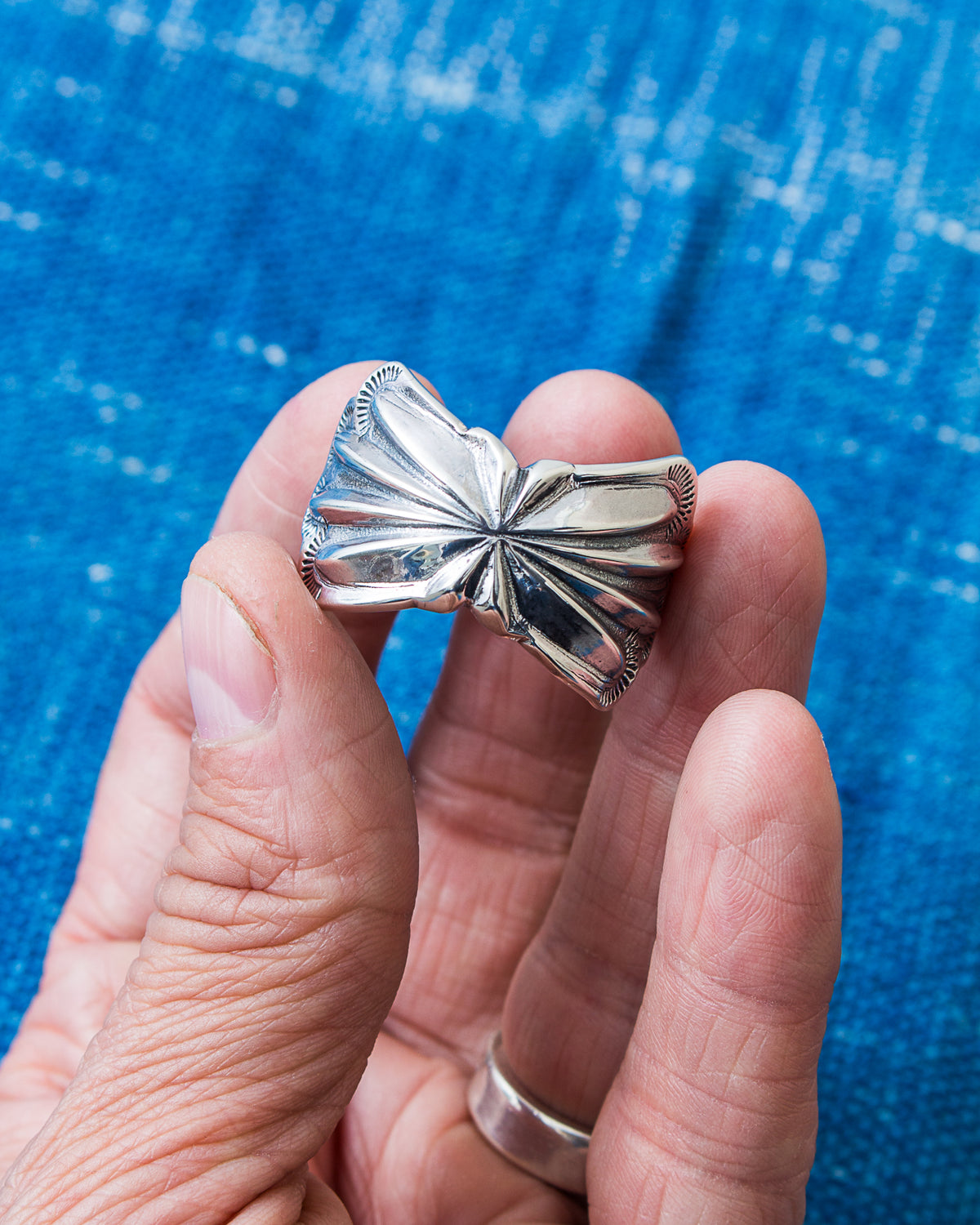 Larry Smith Silver Butterfly Scarf Ring OT-0111