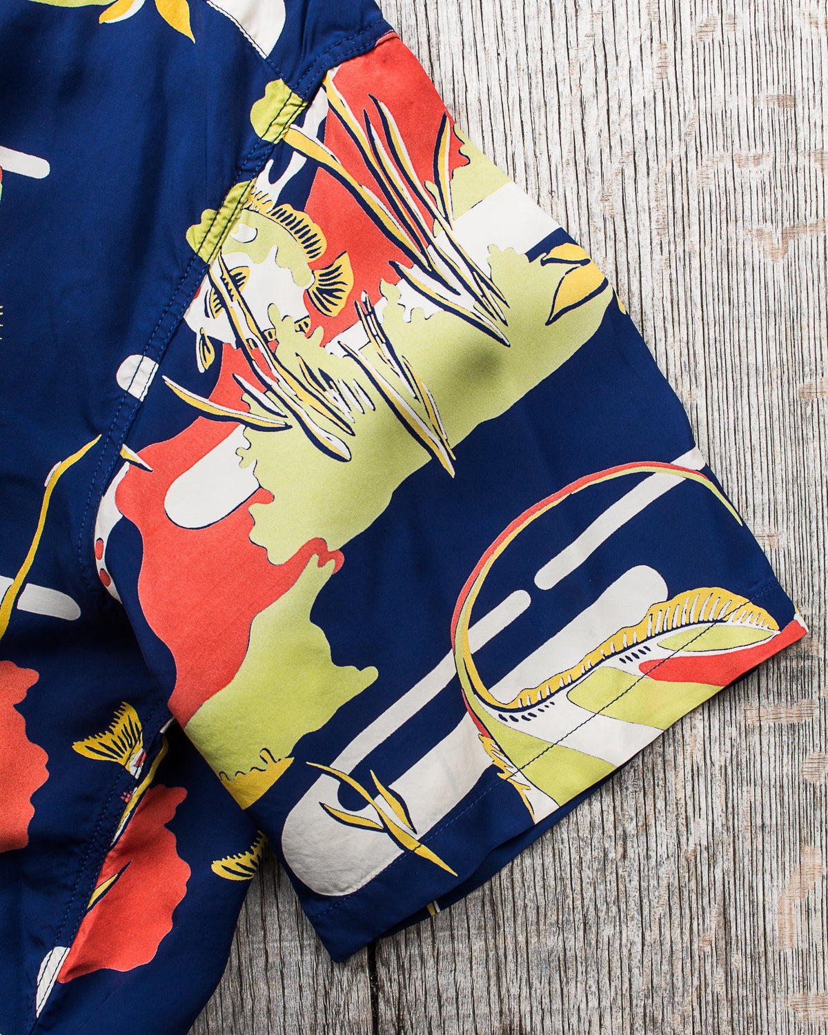 Sun Surf Rayon Hawaiian Shirt Moorish Idol SS39029