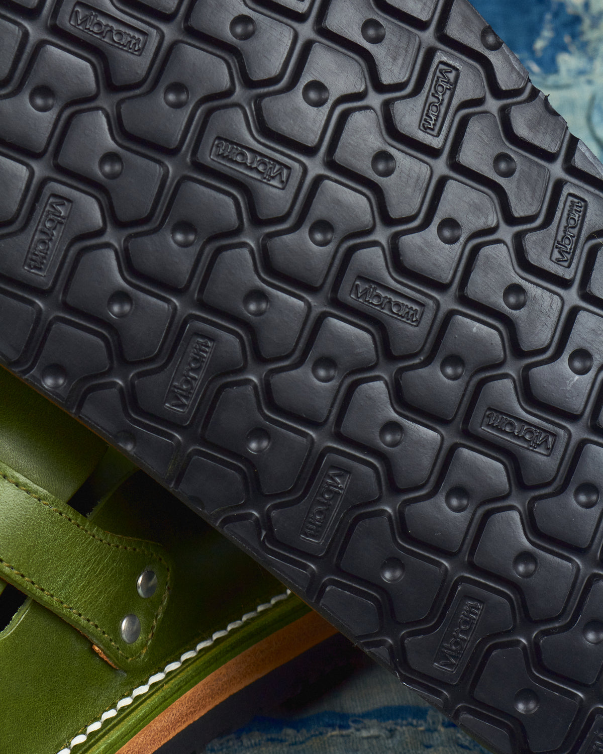 Zerrows Slit Sandal Green