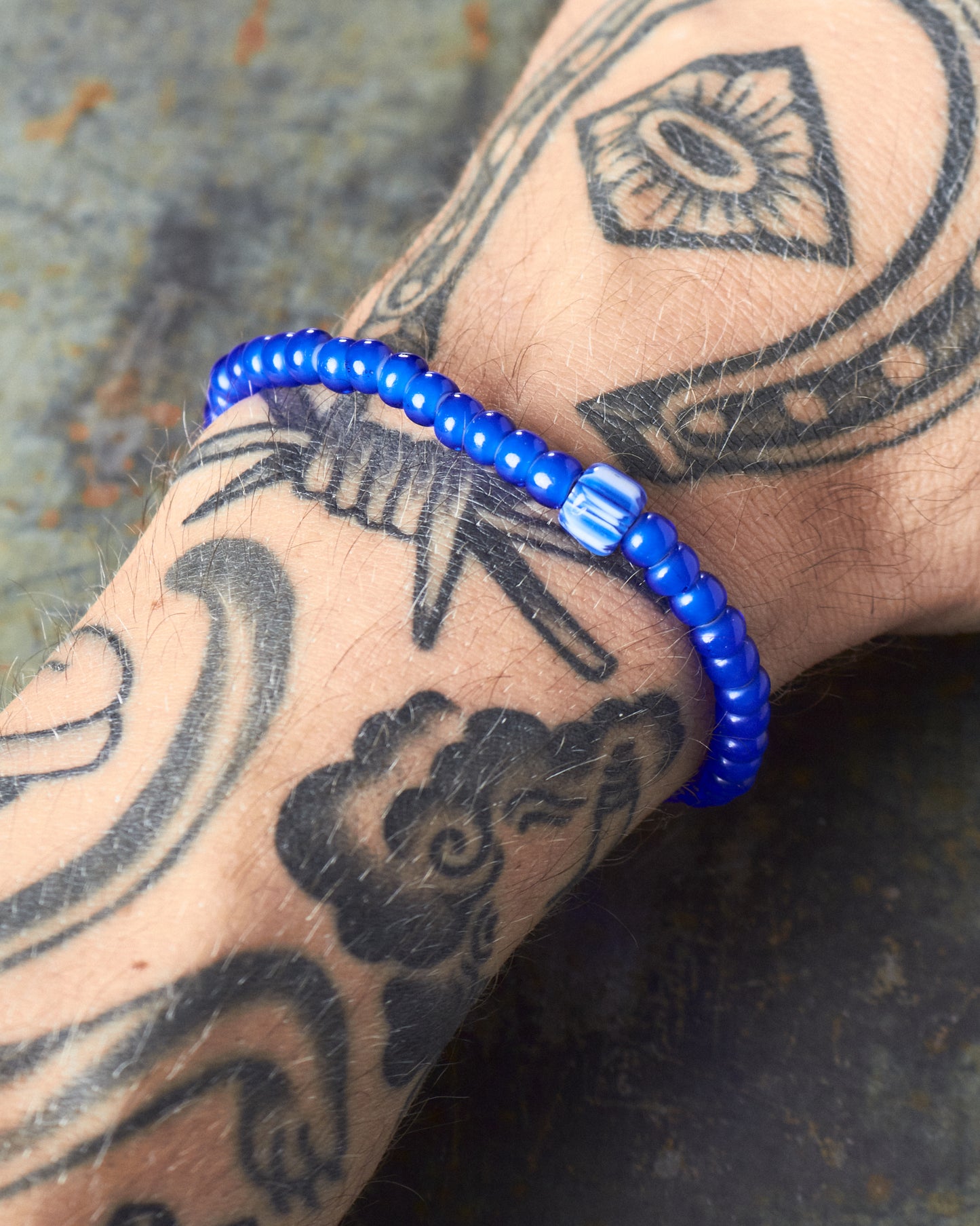 Tenable Crafts Blue White Heart Trade Beads Bracelet #198