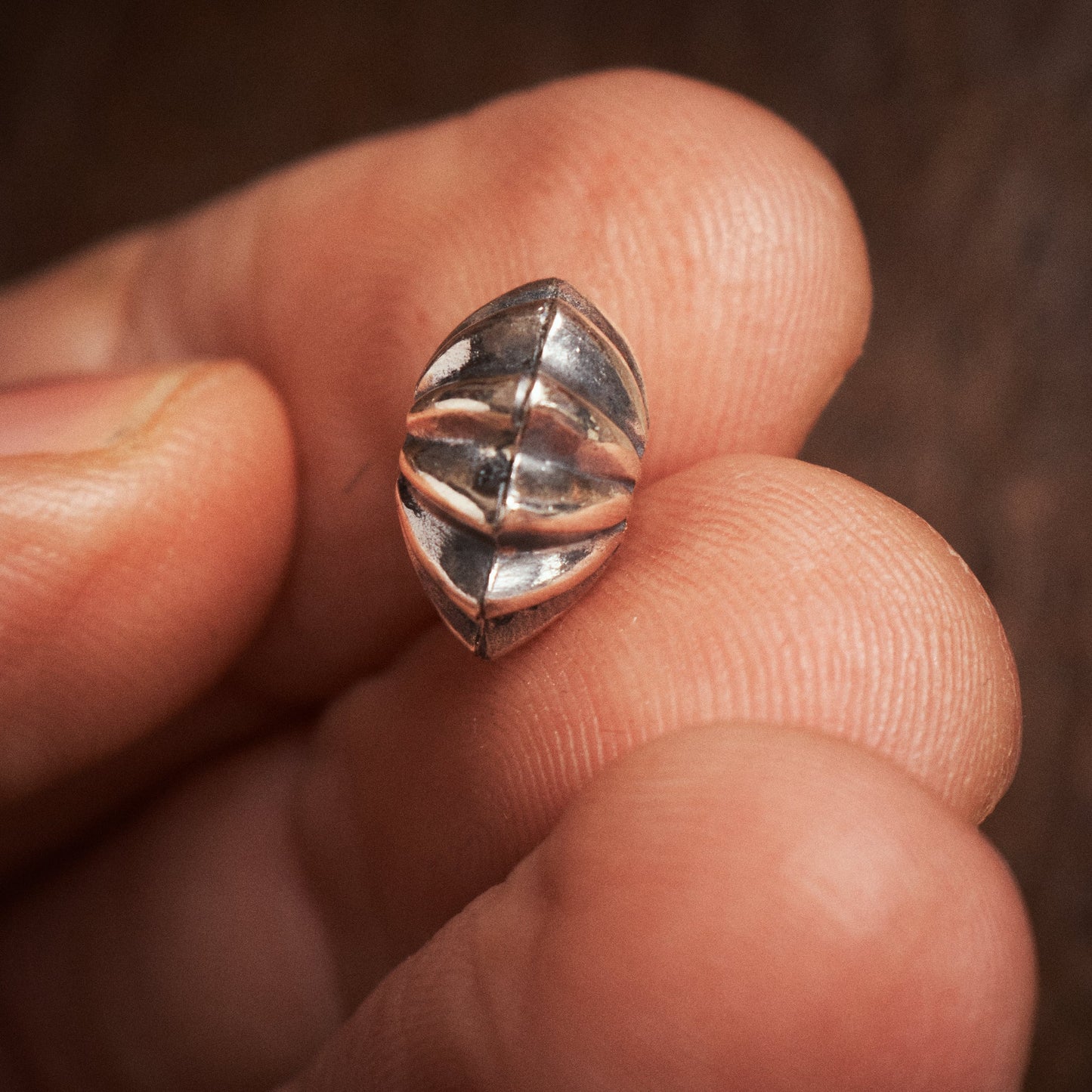 Larry Smith Silver Shell Concho Bead Small OT-B0063