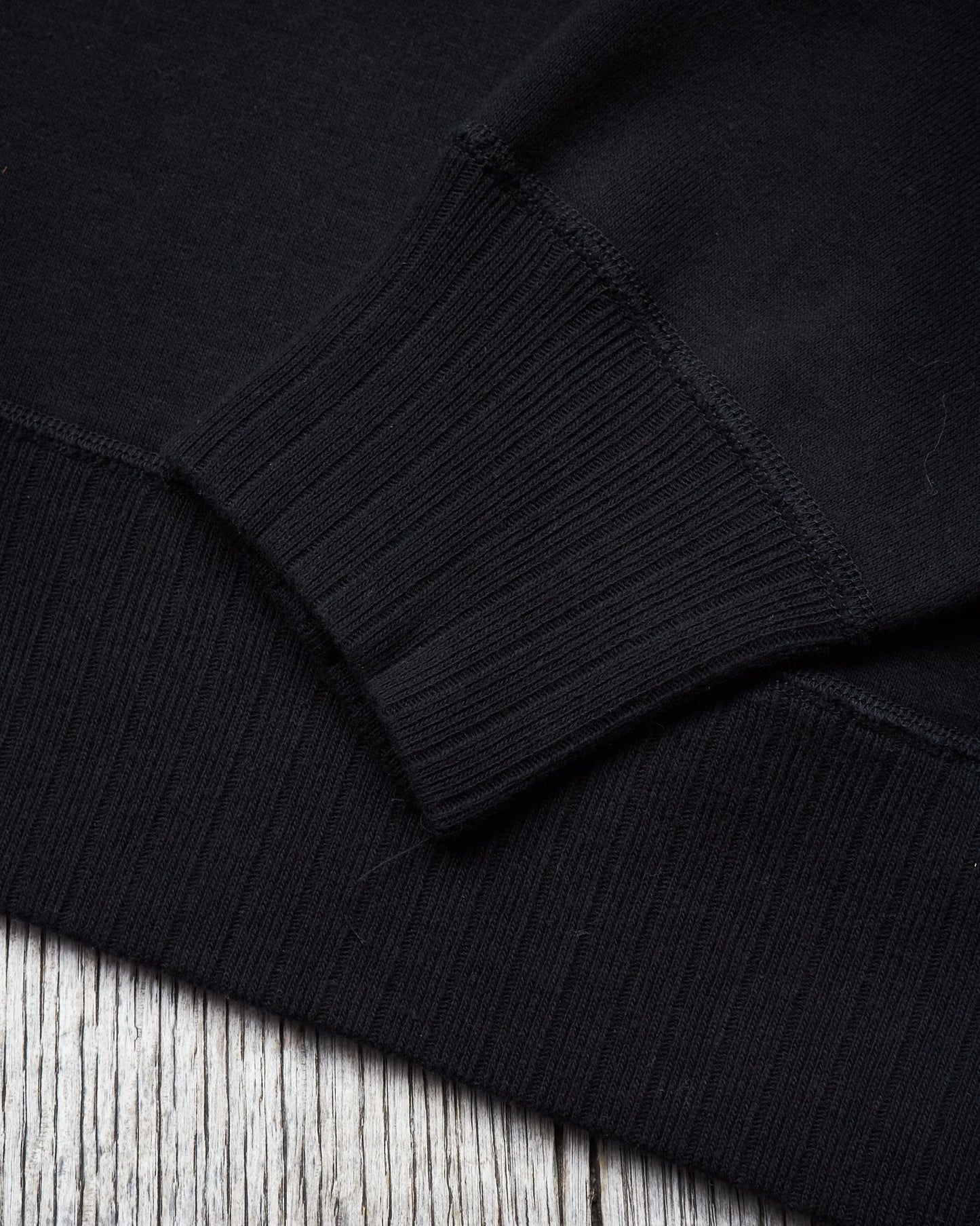 Whitesville Heavyweight Loop-Wheeled Sweatshirt Black WV67728