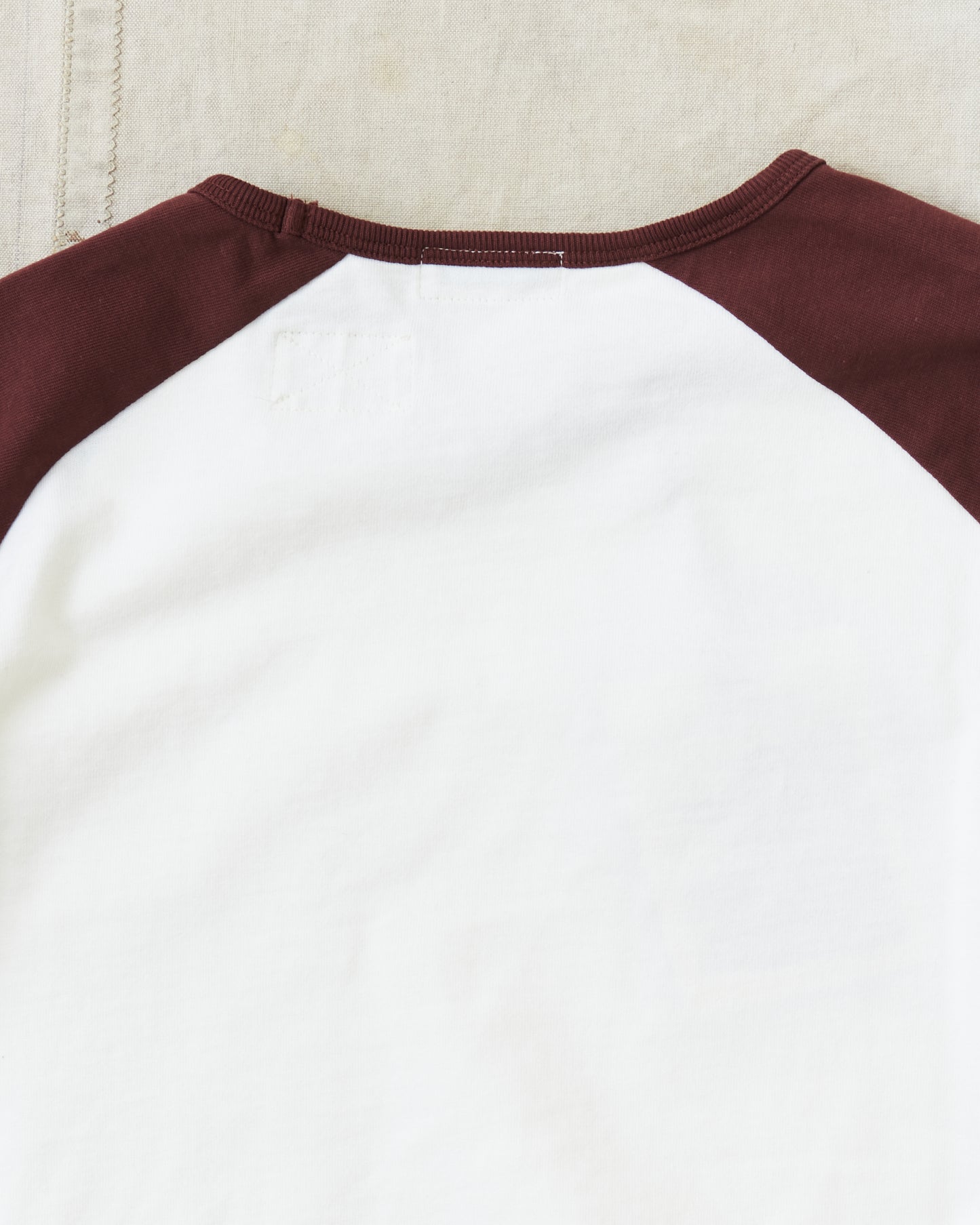 Indigofera Leon Raglan Sweater Cocatoo / Sassafras