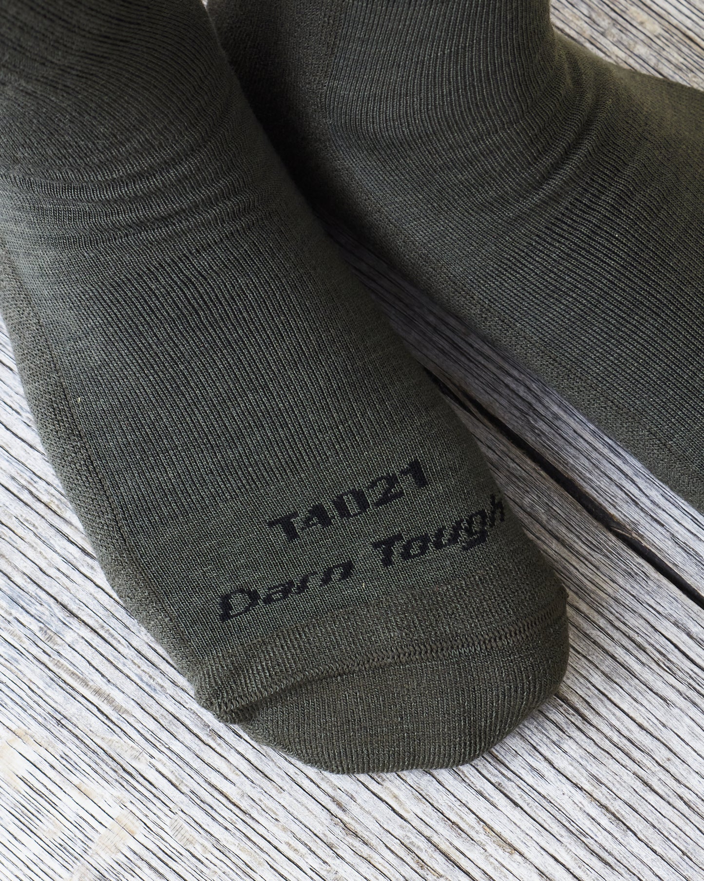 Darn Tough T421 / T4021 Foliage Boot Sock Midweight Tactical With Cushion