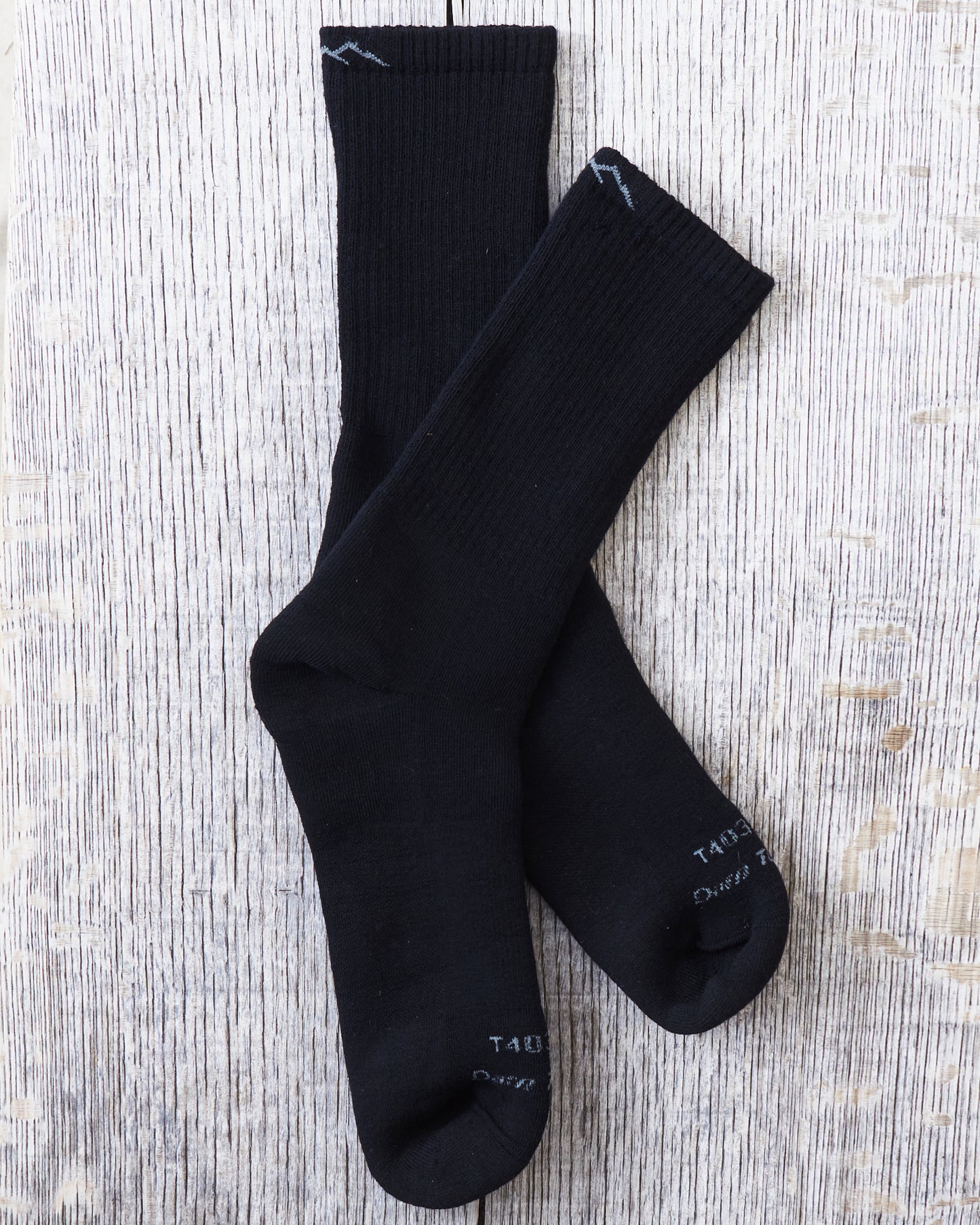 Darn Tough T433 / T4033 Black Boot Sock Heavyweight Tactical With Full Cushion