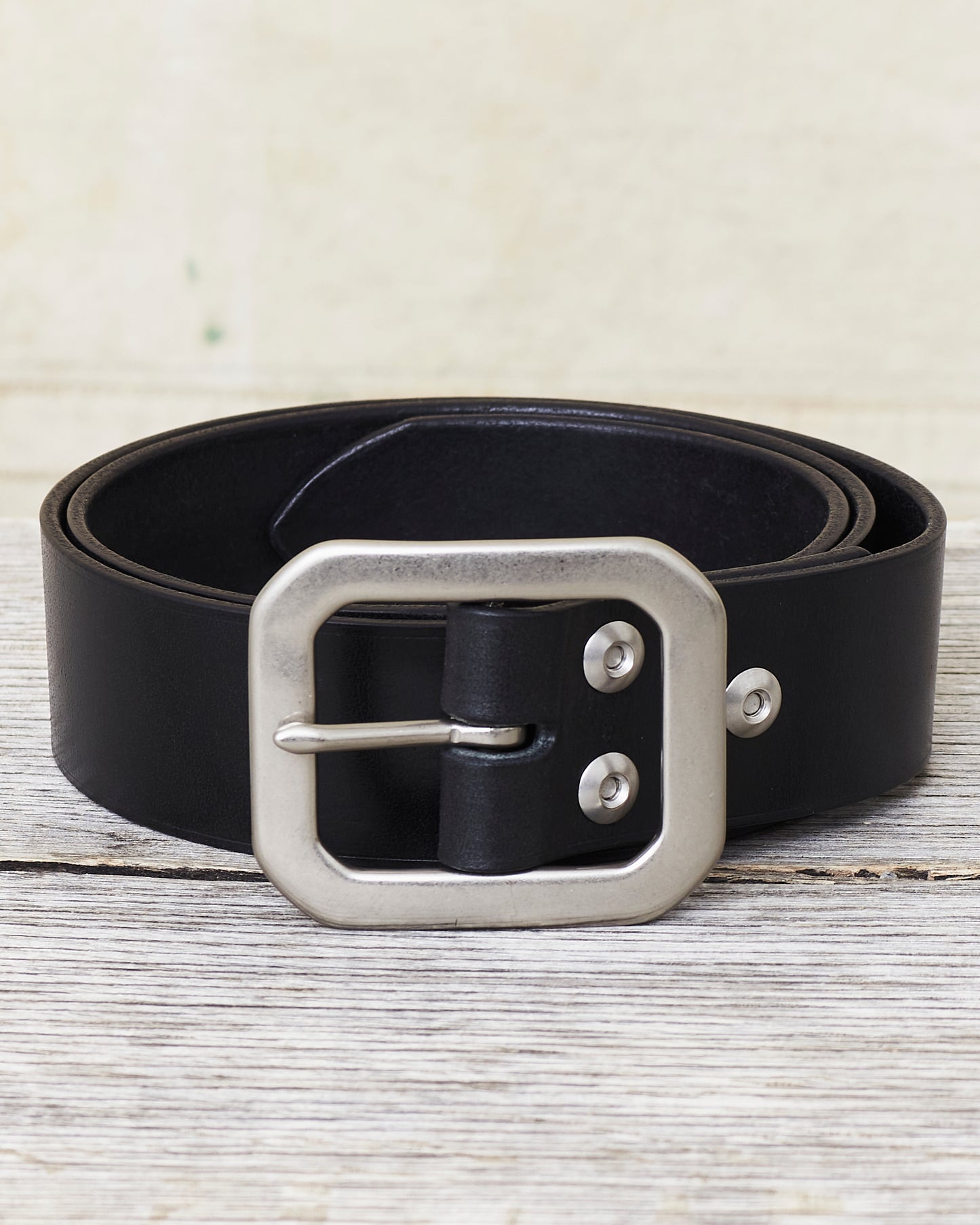 Lone Wolf Leather Belt Tärnsjö Black Veg Tanned Matt Nickel Octagon Buckle