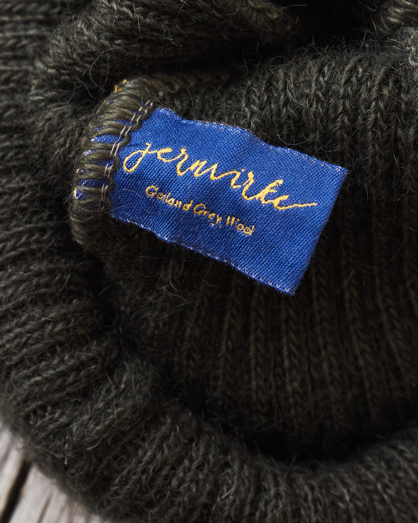 Jernvirke Mössa Dark Green With Ball