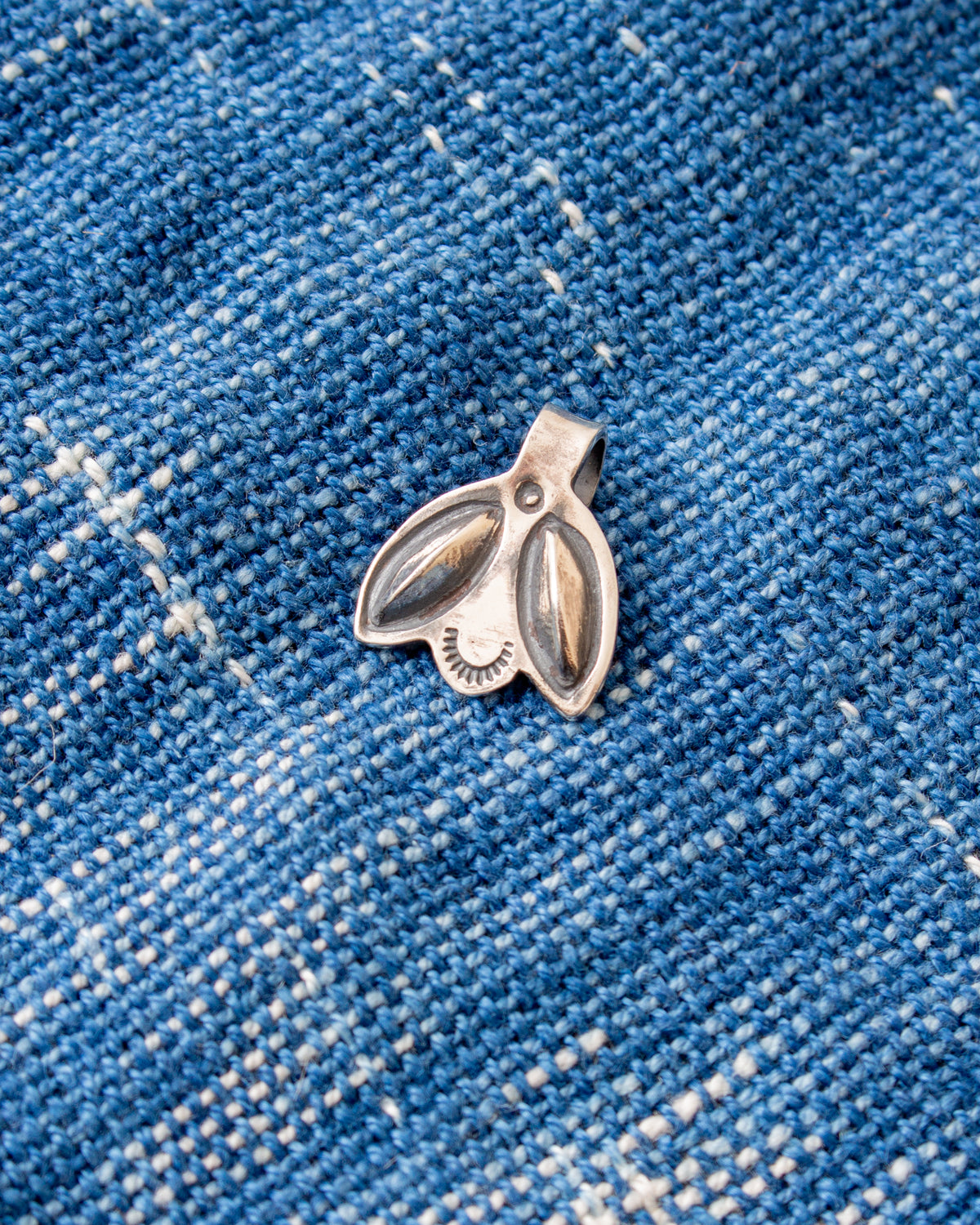 Larry Smith Butterfly Oval Silver Bead OT-B0060