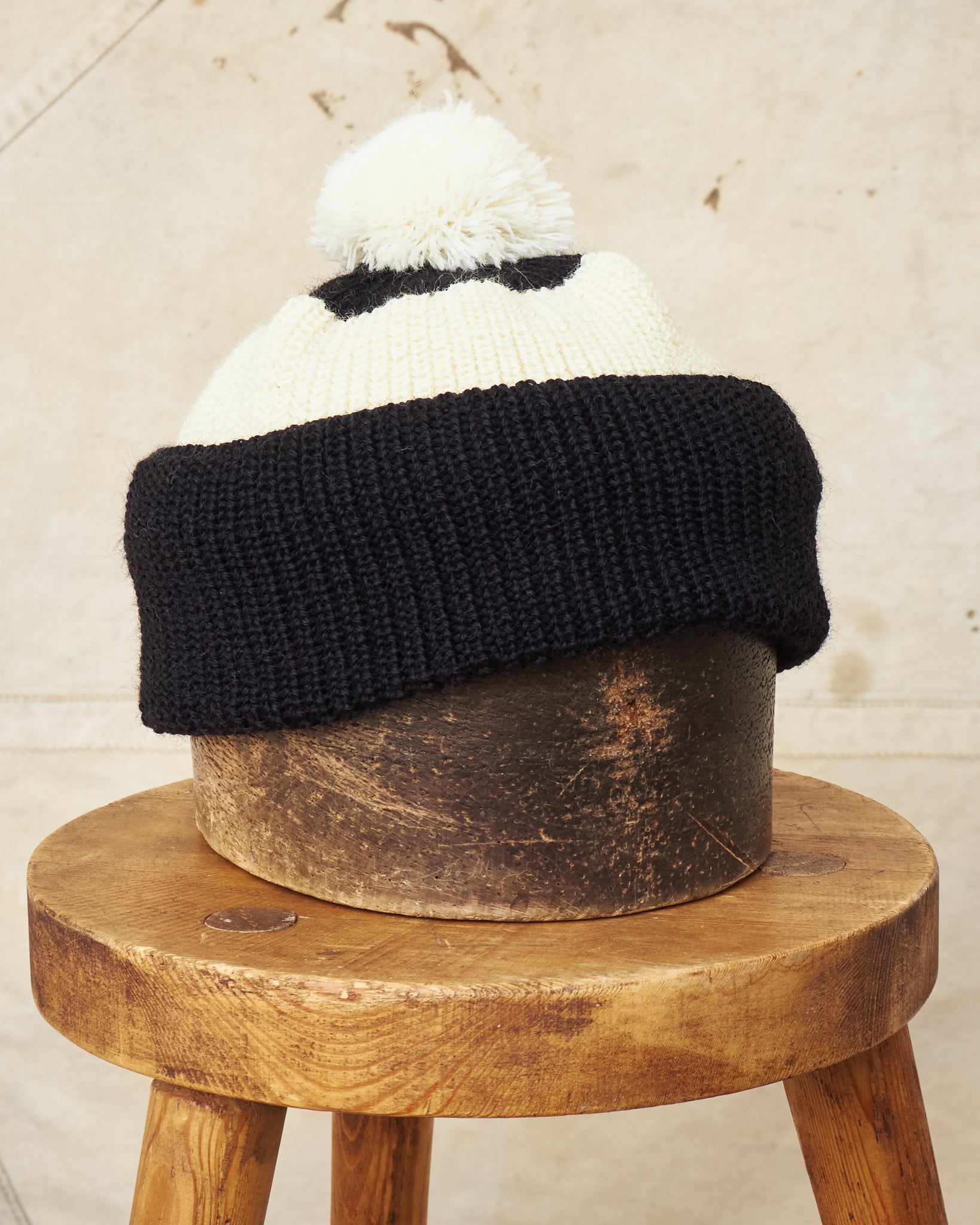 HEIMAT 100% Virgin Wool Mechanics Bobble Black Beanie Hat Germany Heimat Wool U Boat Bobble Hat Schwarz (Black) – Second Sunrise main image 3