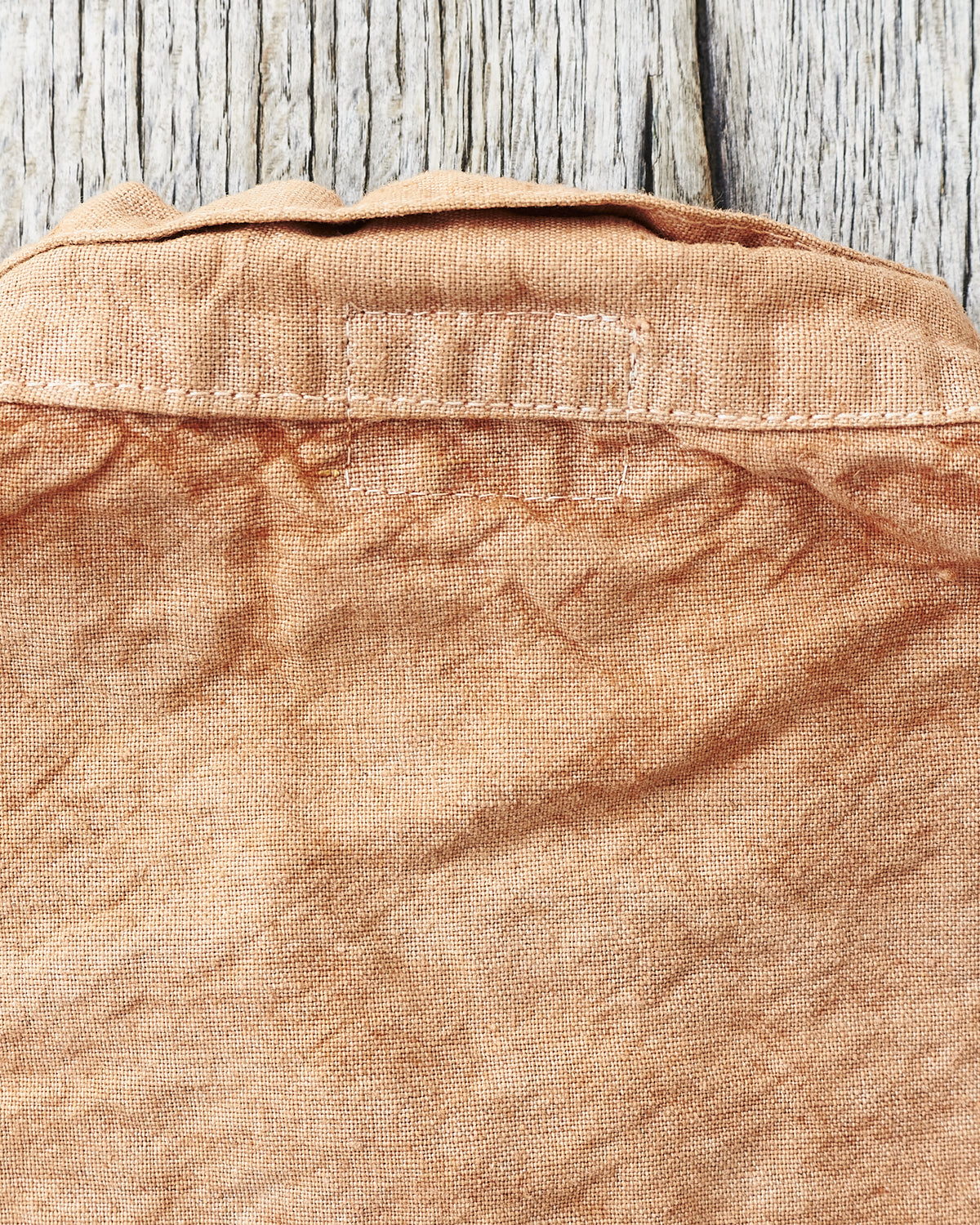 Tender 410 Three Pocket Square Tail Shirt Red Ochre Cotton & Linen