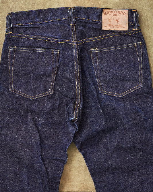 Second Hand Momotaro Lot 0605-82 Natural Tapered 16oz Texture Denim W30