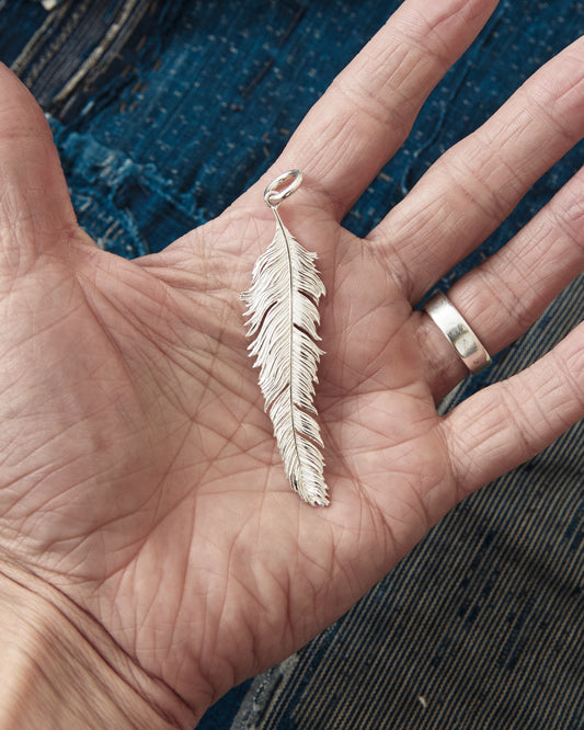 O.P Jewellery Skata Skata Big Feather