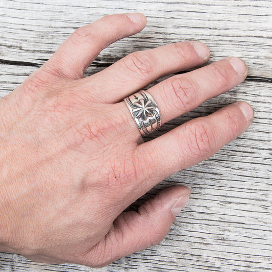 Larry Smith Shell S Ring RG-0002