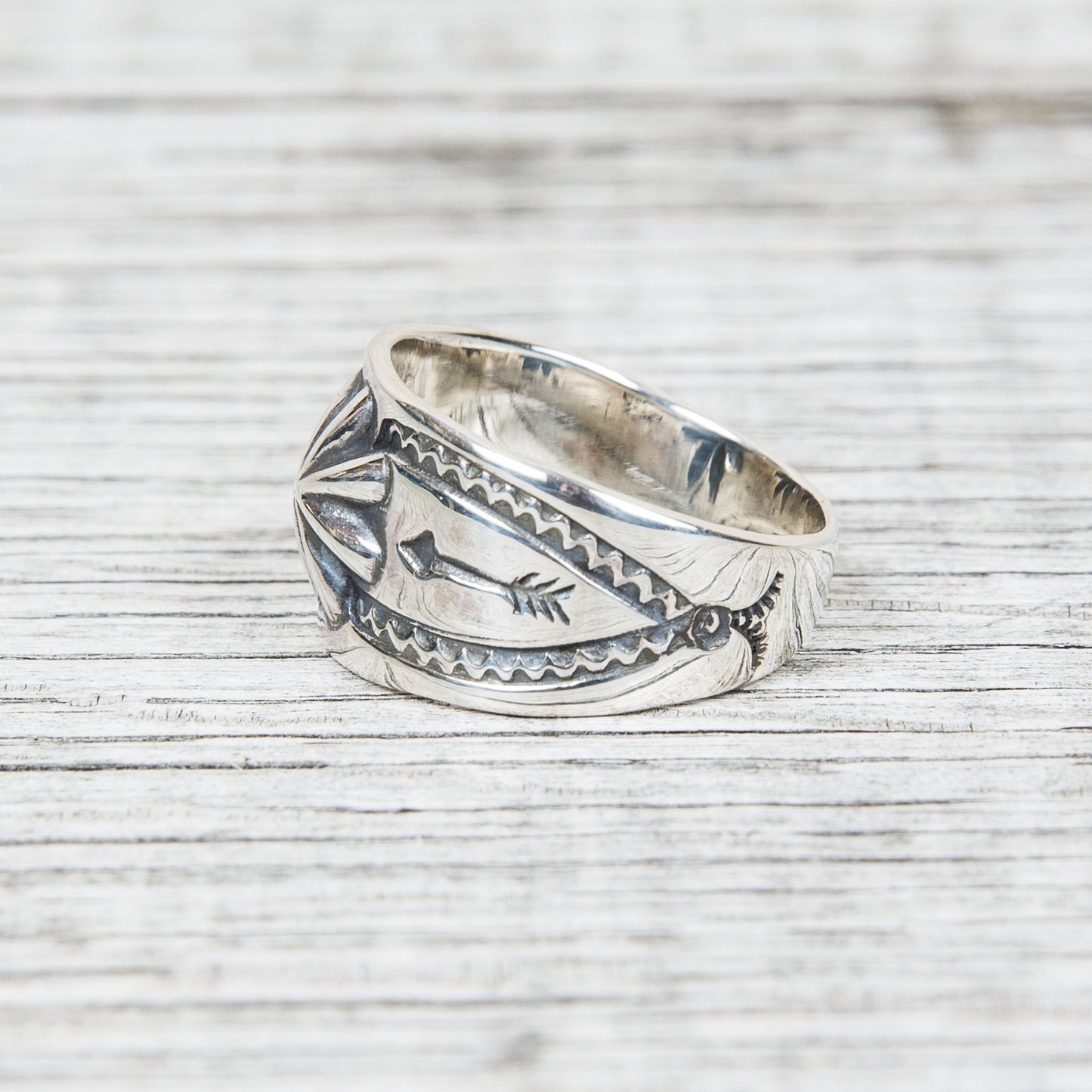 Larry Smith Shell S Ring RG-0002