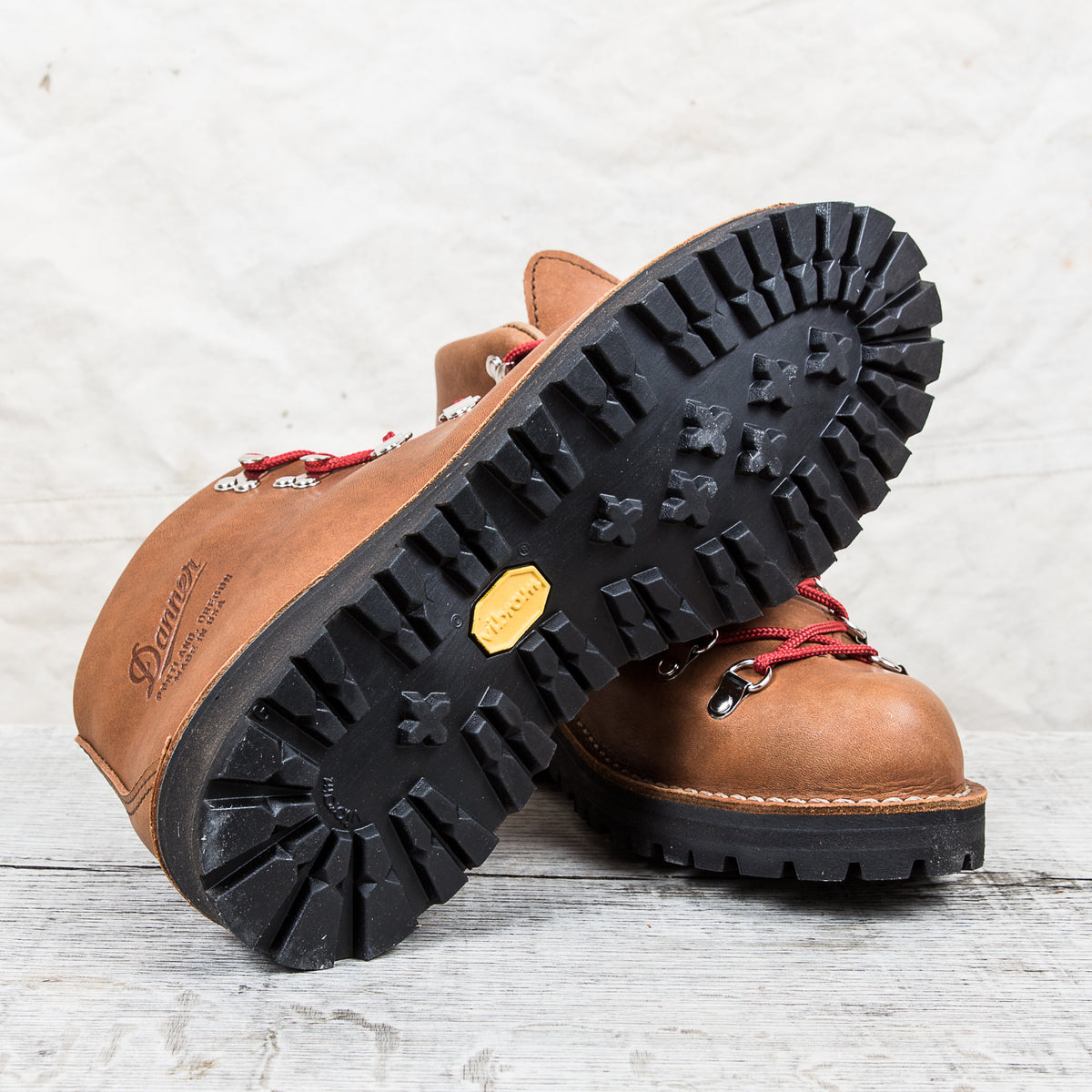 Danner Boots Mountain Light Cascade Clovis