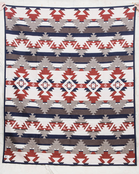 Pendleton Mountain Majesty Jacquard Robe