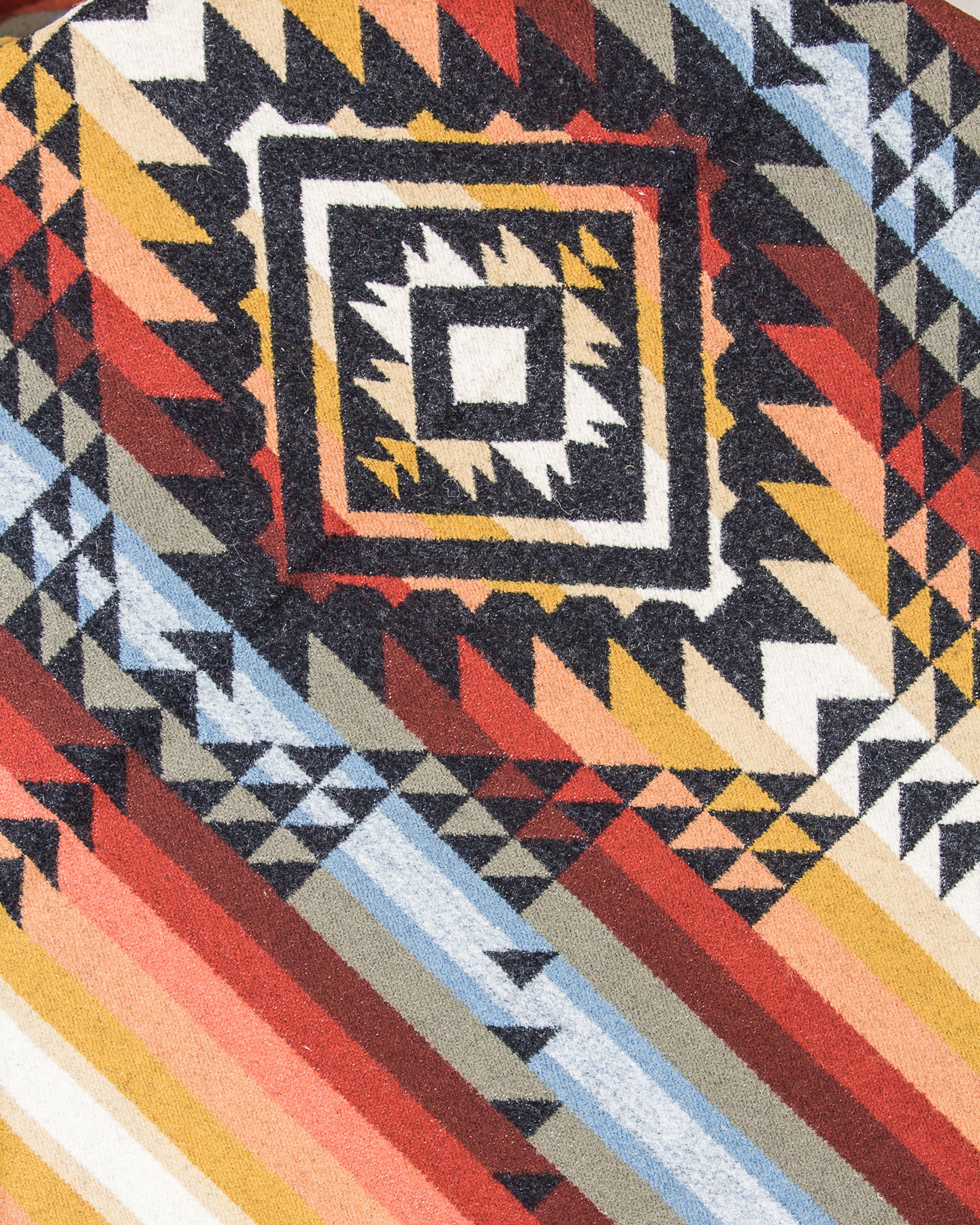 Pendleton Pueblo Dwelling Jacquard Robe