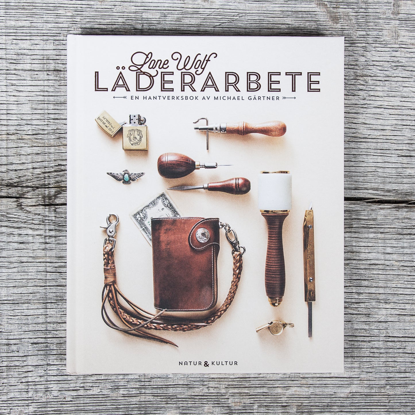 Lone Wolf Läderarbete Book