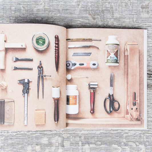 Lone Wolf Läderarbete Book