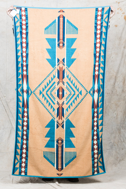 Pendleton Jacquard Towel Eagle Gift