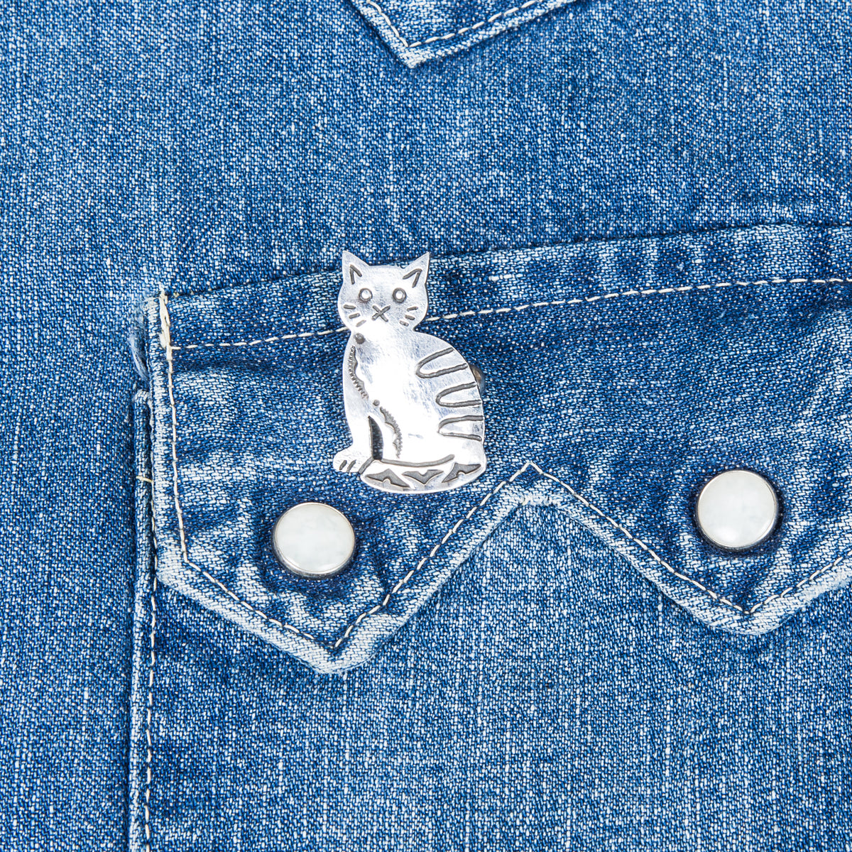 Munqa Newtive Silver Brooch Cat