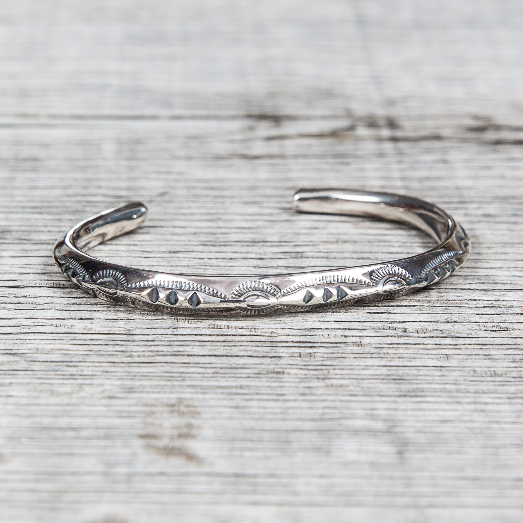 Larry Smith Thin Triangle Silver Bracelet 3Point BR-0090 – Second