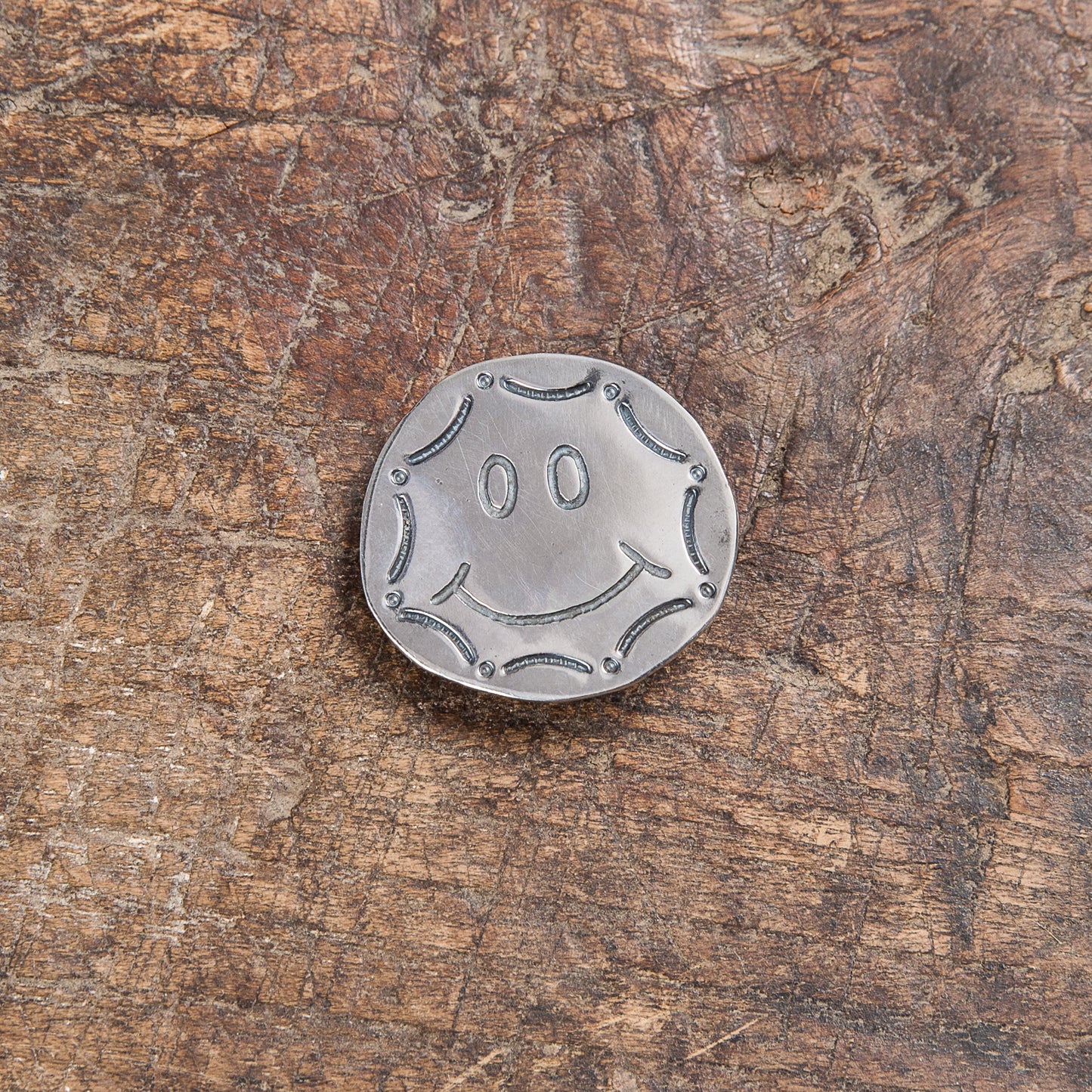 Munqa Newtive Silver Brooch Smiley