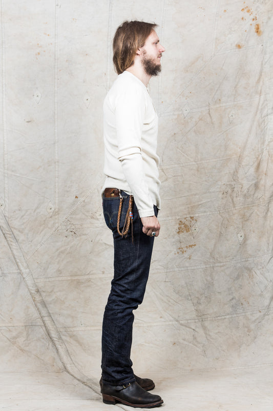 Indigofera Hank Granddad Vintage White