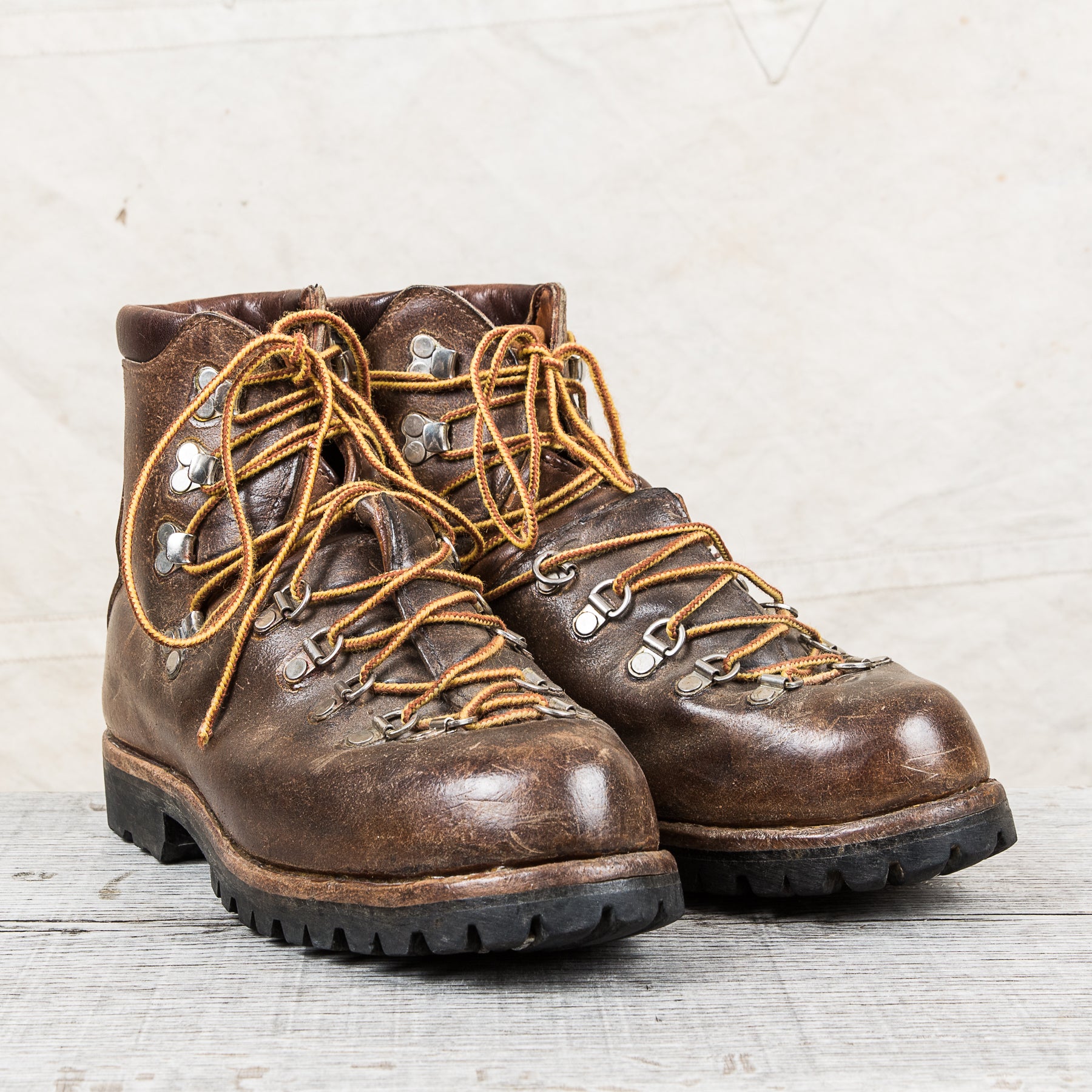 Vintage danner Boots! Danner Vintage Danner 3052 Mountain Light Brown Hiking Boot  main image 3