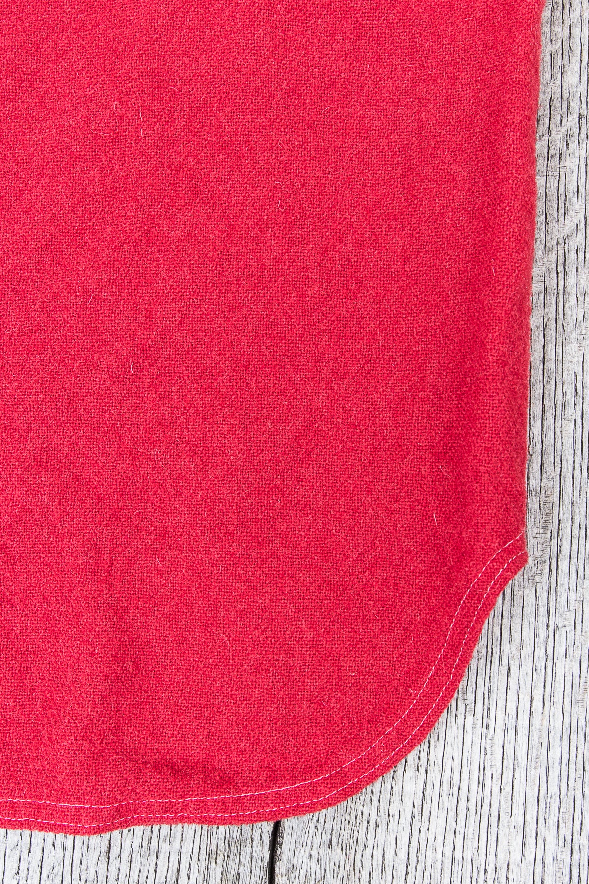Tender Weaver's Stock Wool Tail Shirt Scarlet
