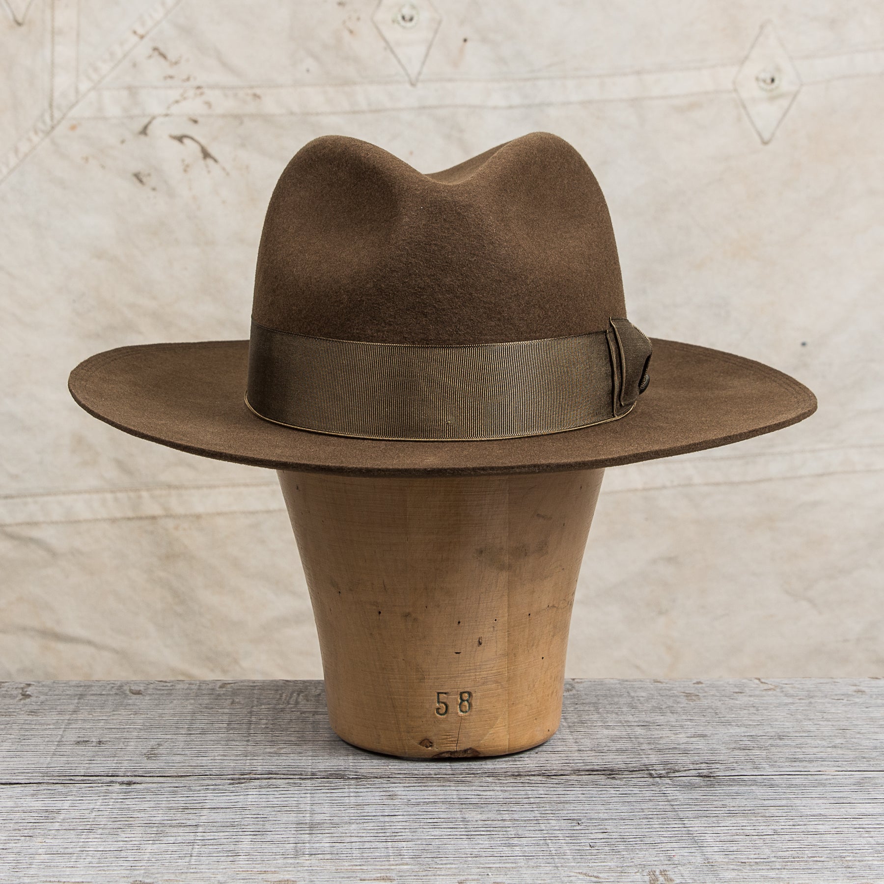 H. W. Dog & Co. Front-H Olive Wool Hat – Second Sunrise