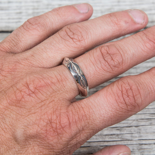 Larry Smith Triangle Leaf Ring RG-0045