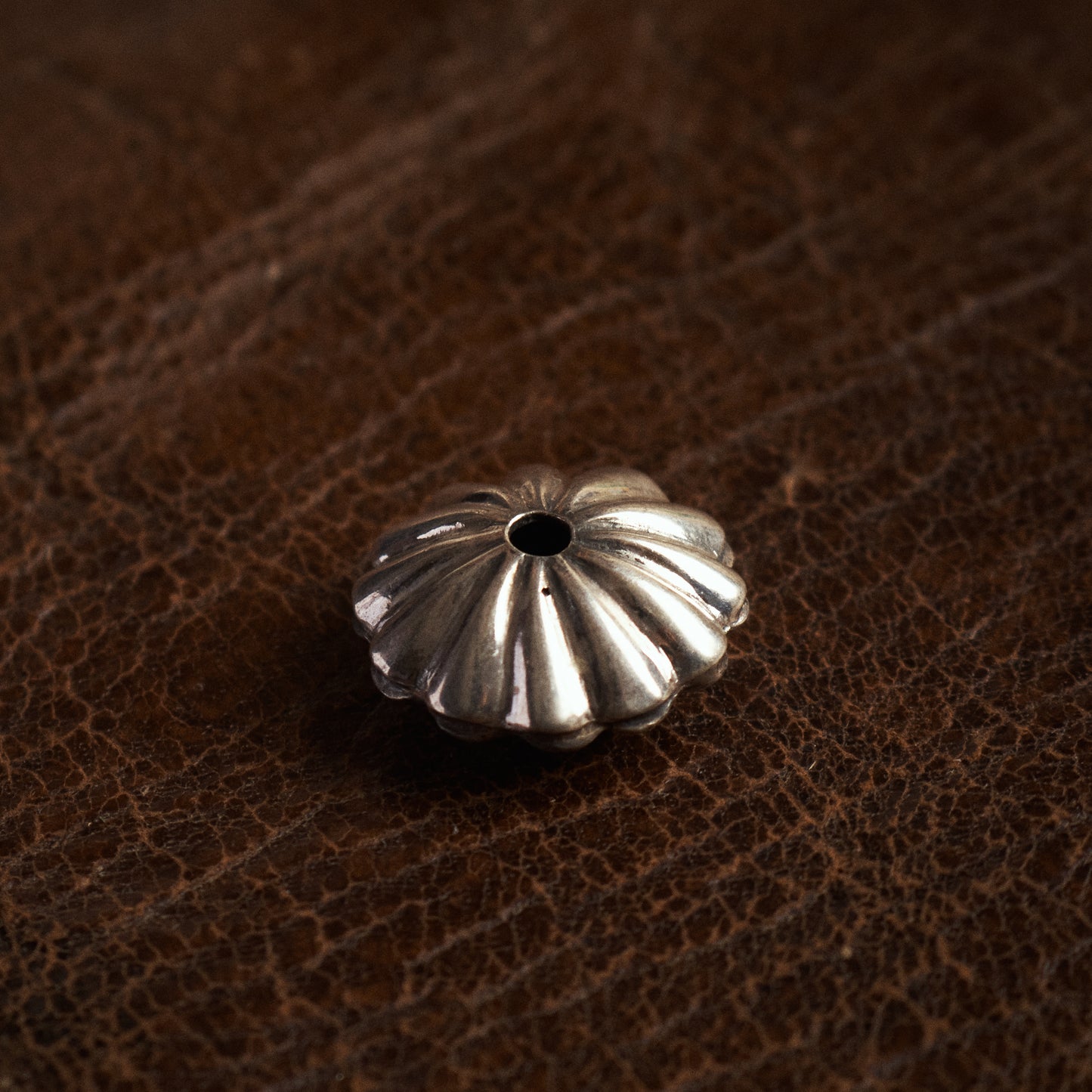 Larry Smith Silver Shell Concho Bead Medium OT-B0064