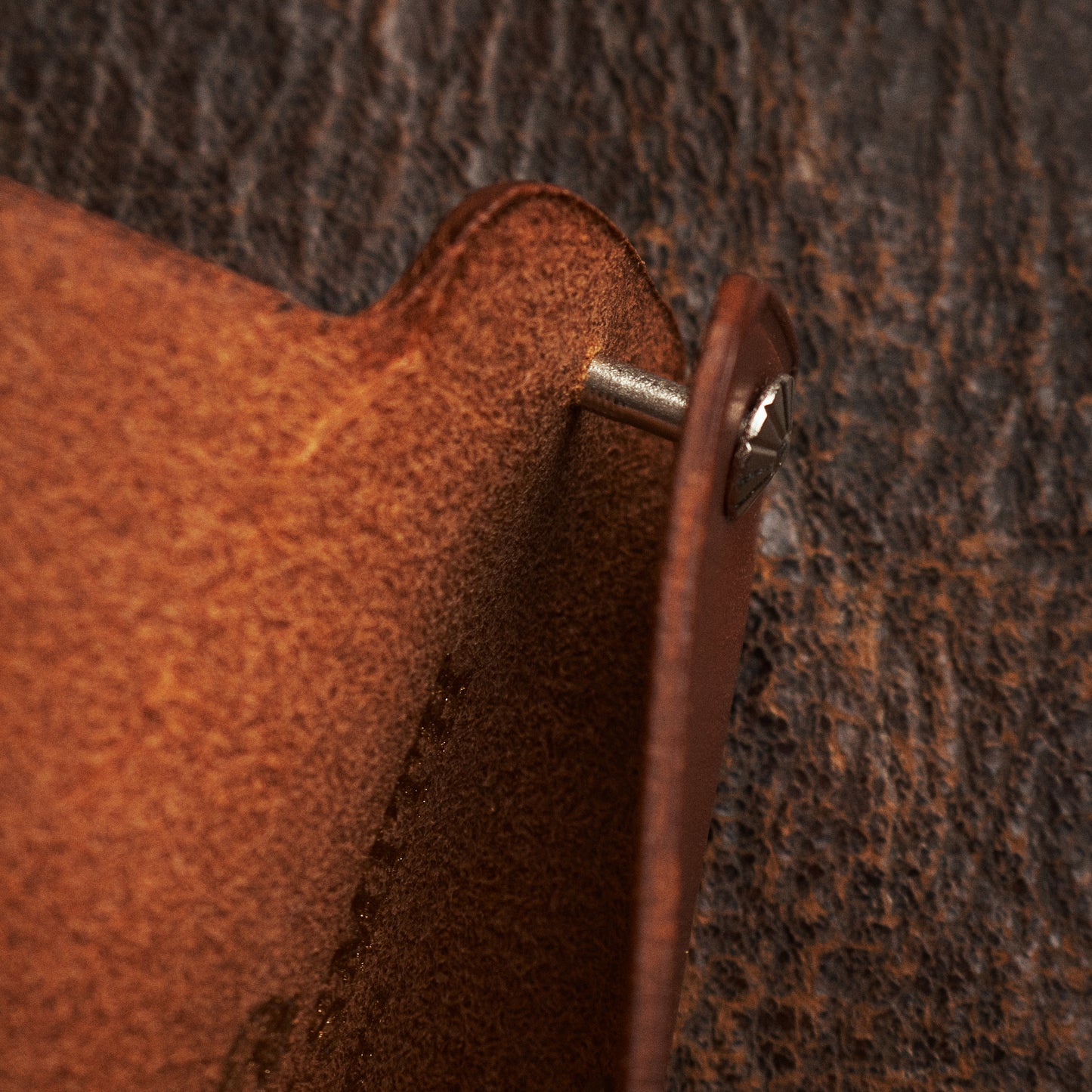 Larry Smith Key Fob Light Brown LT-0049