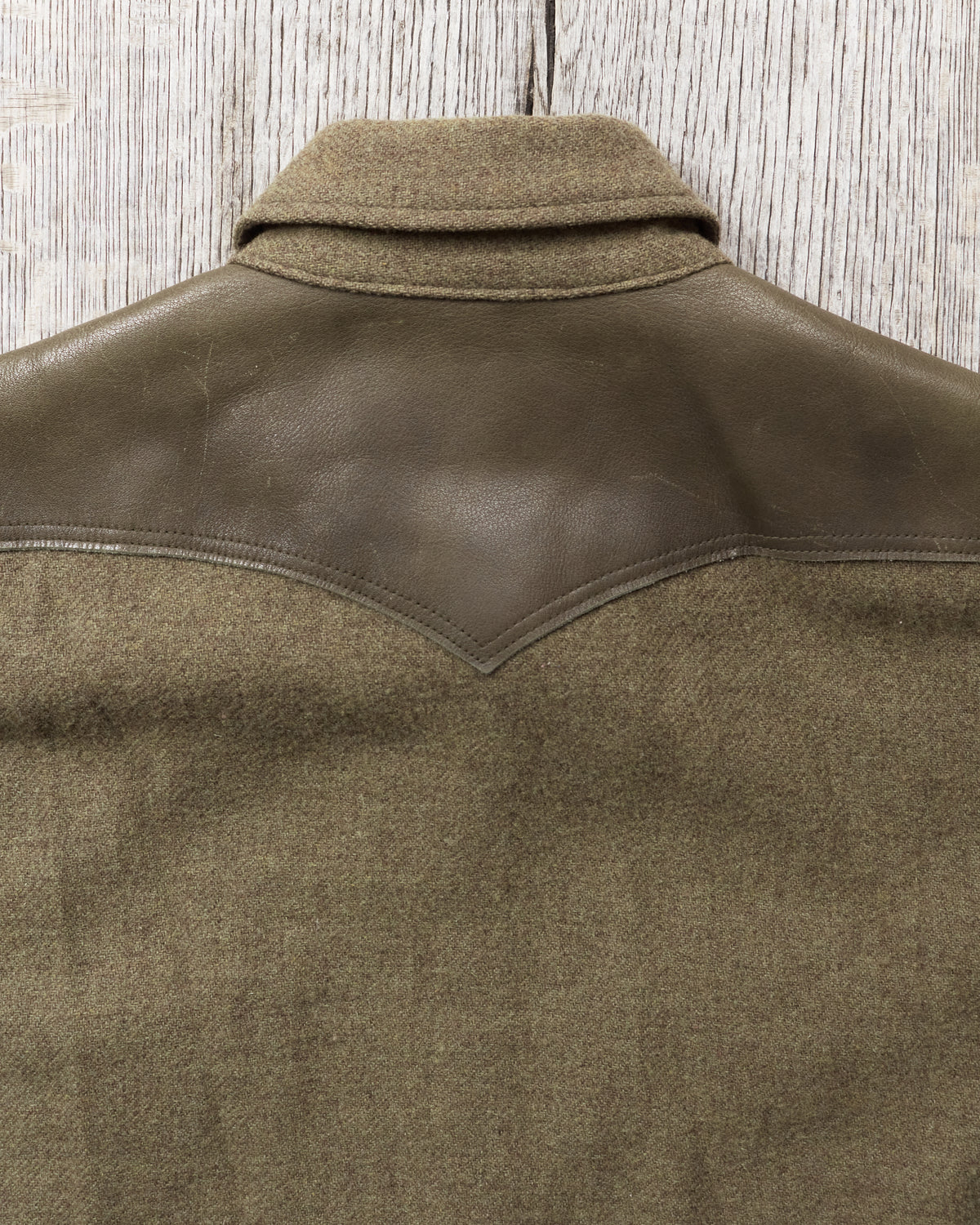Second Hand Rocky Mountain Featherbed co Wool Shirt Size 40