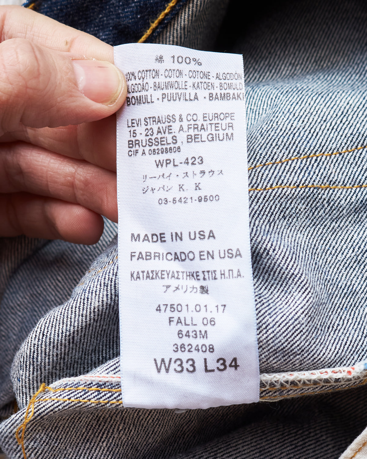 Second hand Levi's Vintage Clothing 1947 501XX W33/L34 Made in USA