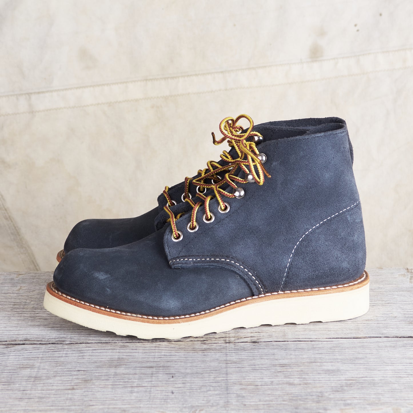 Second Hand Red Wing Red wing 8154 6 inch Classic Round Toe Navy Roughout Beams Edition US 4,5 / EUR 36