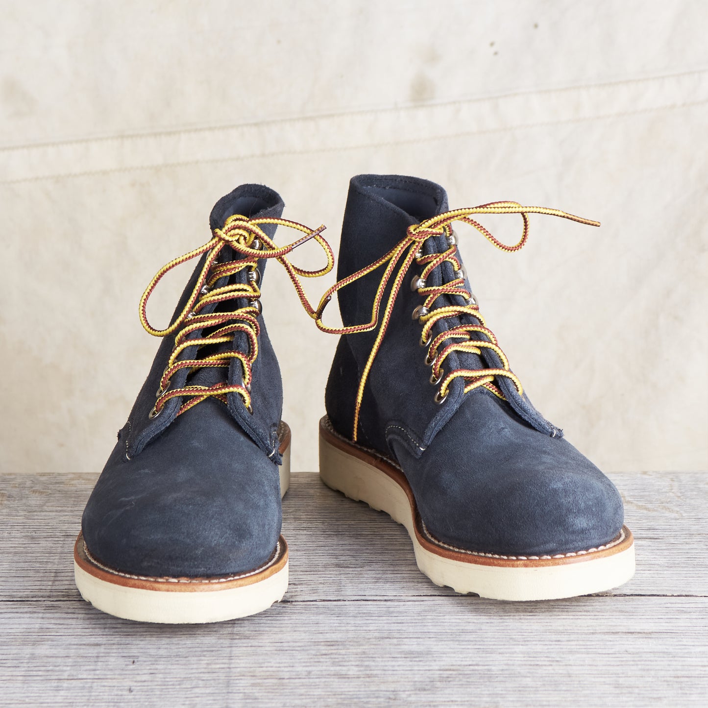 Second Hand Red Wing Red wing 8154 6 inch Classic Round Toe Navy Roughout Beams Edition US 4,5 / EUR 36