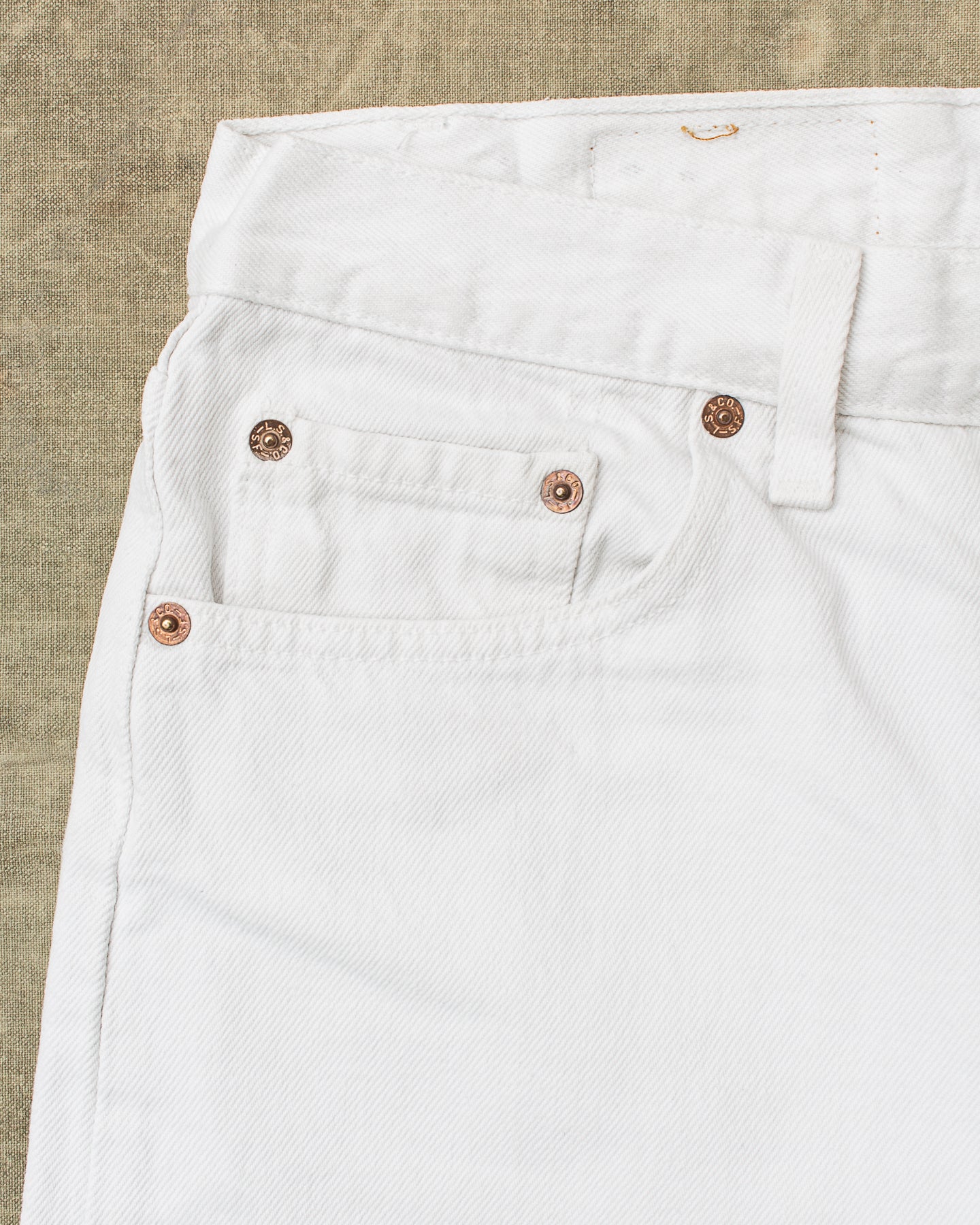 No. 20 Vintage 1990's Made in USA White Levi's 501 Jeans W33/L32