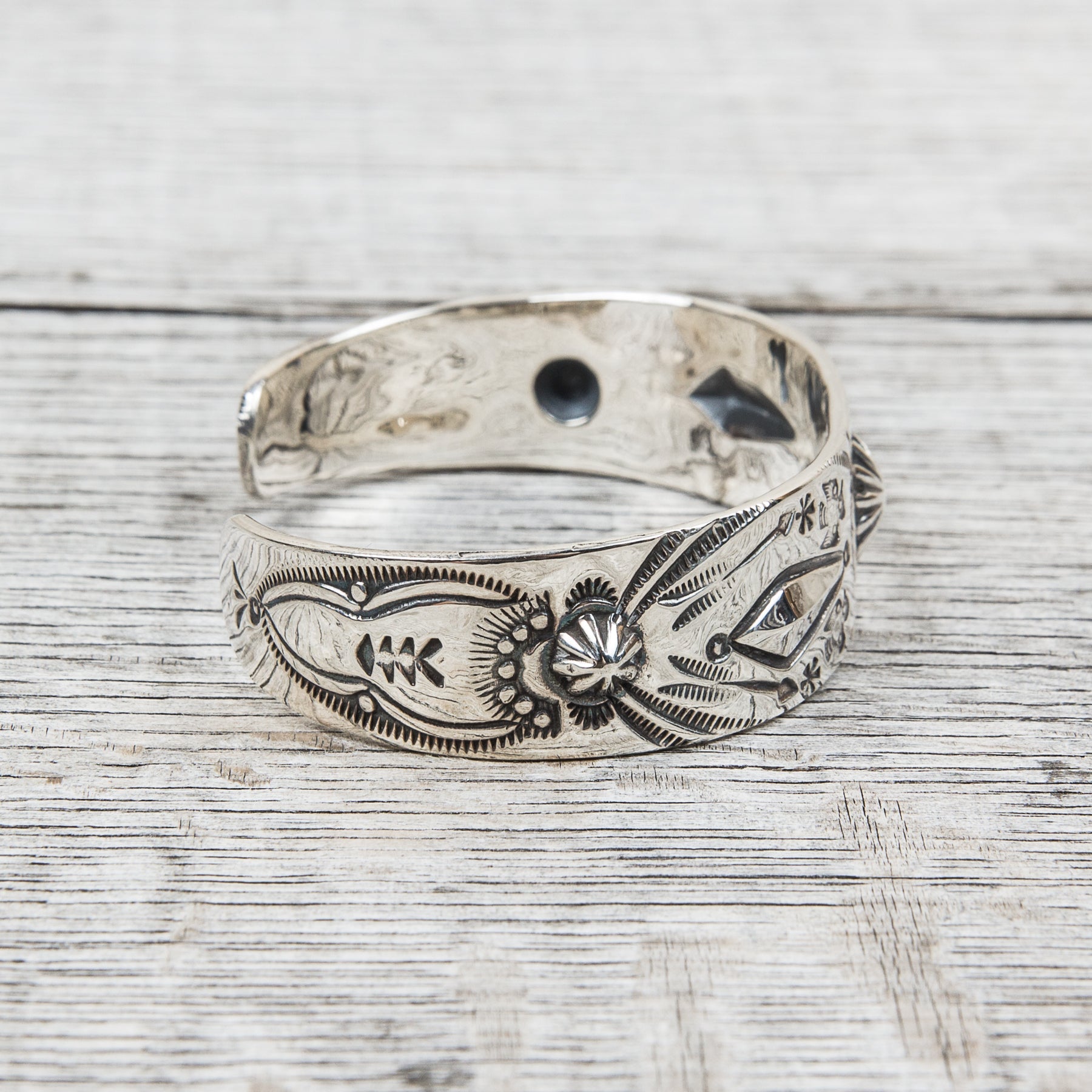 アクセサリー LARRY SMITH Bracelets SHELL SWASTIKA SHELL BRACELET | LARRY SMITH(ラリースミス) / アクセサリー