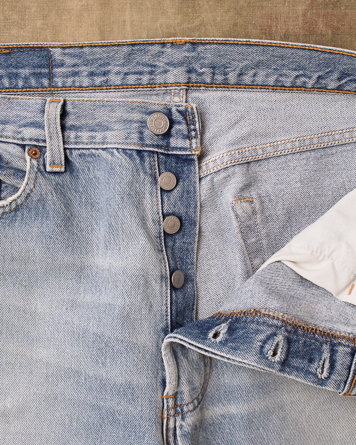 No. 11 Vintage 90's Made in USA Levi's 501 Jeans W35/L34 – Second