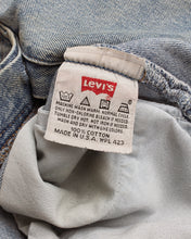 No. 16 Vintage 90's Made in USA Levi's 501 Jeans W36/L30